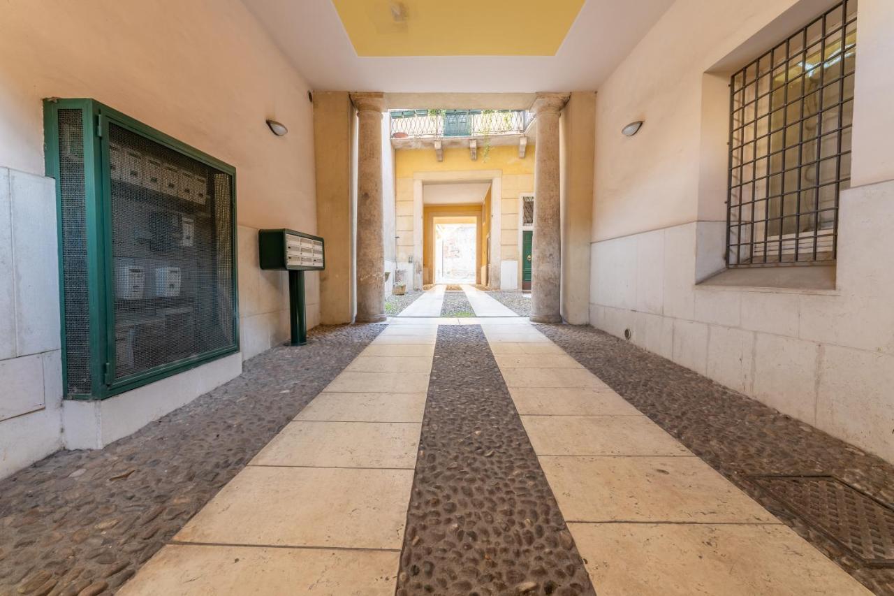 Corso Cavour Luxury Apartment Верона Екстериор снимка
