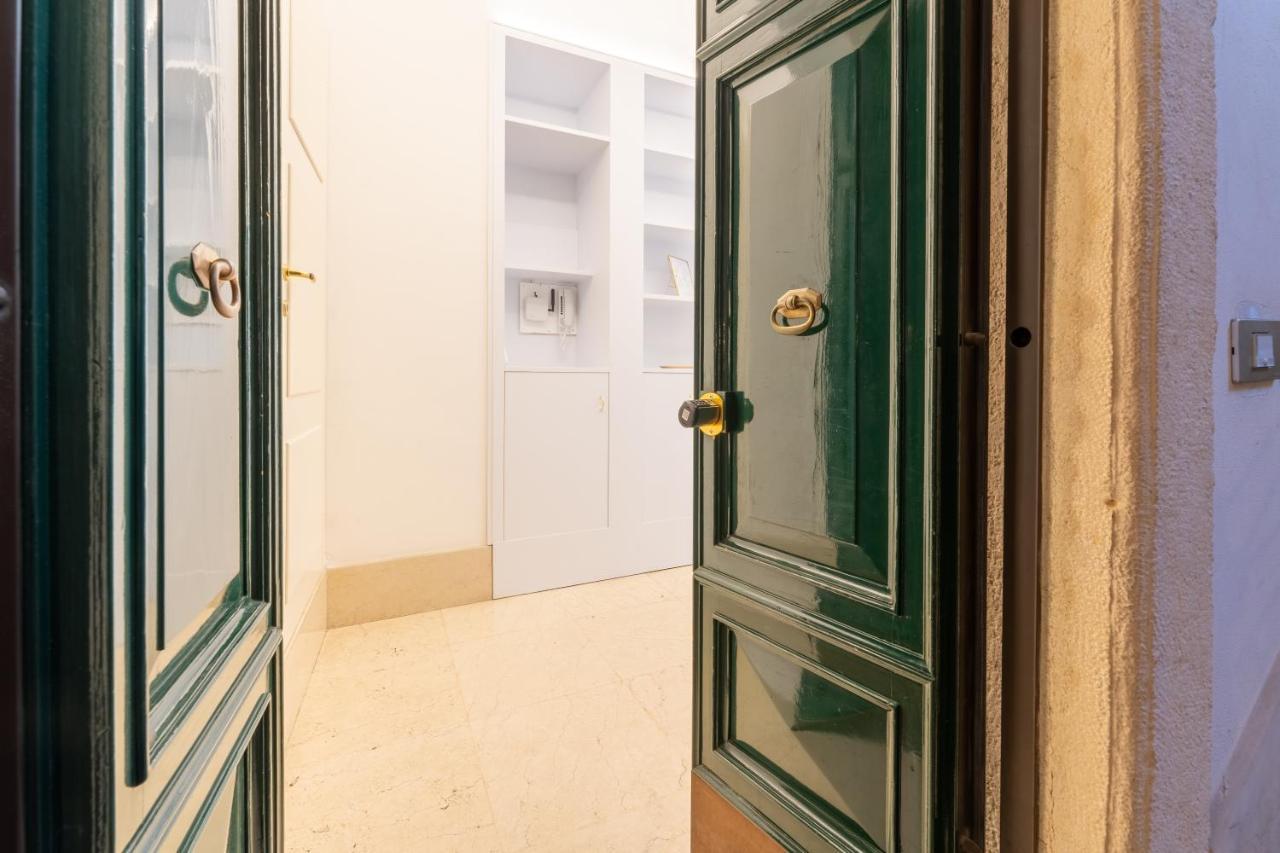 Corso Cavour Luxury Apartment Верона Екстериор снимка